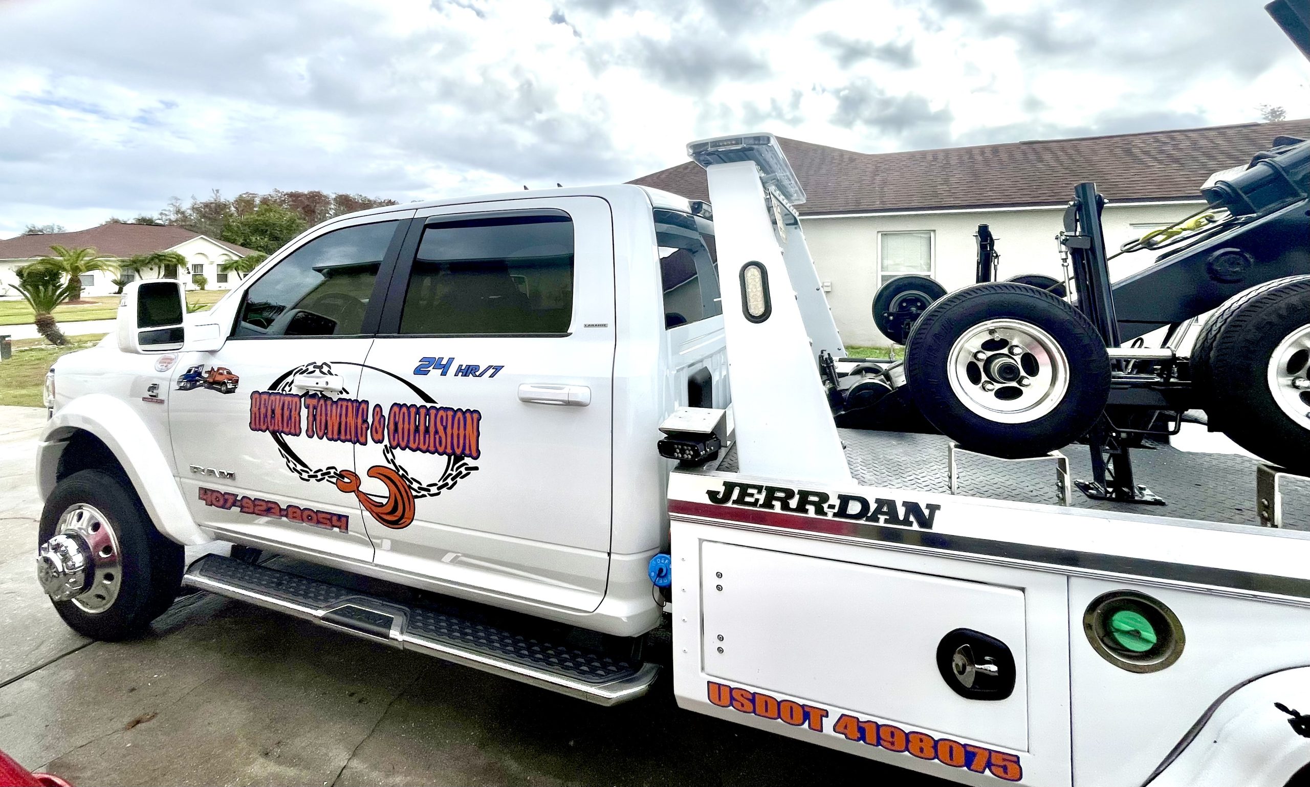 Recker Towing & Collision Llc (12)