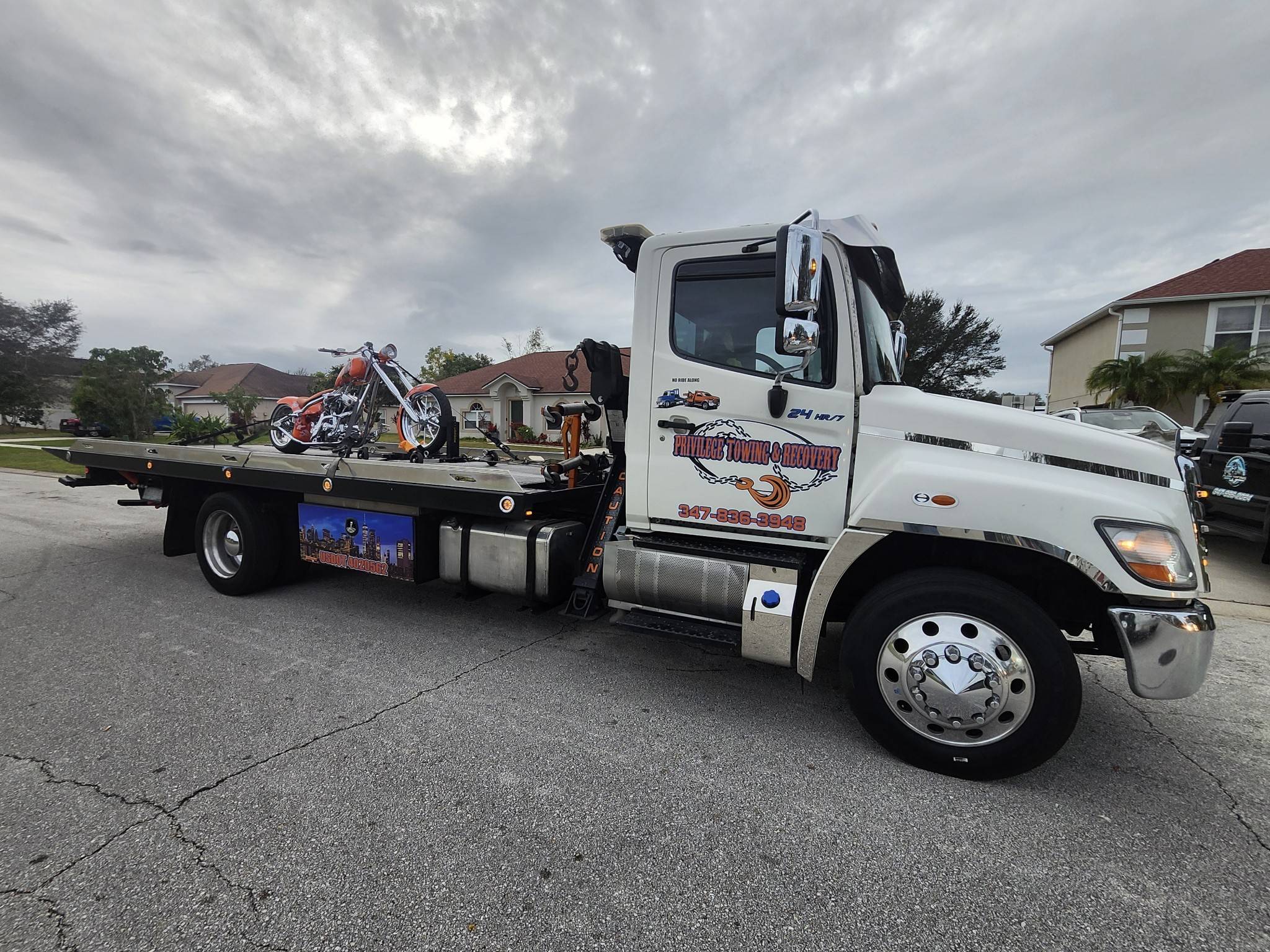 Recker Towing & Collision Llc (2)