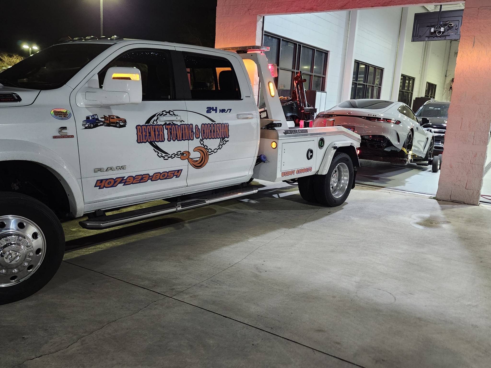 Recker Towing & Collision Llc (7)